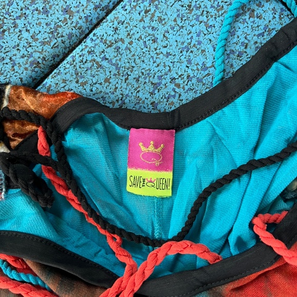 Save the queen printed velvet dress with strings size M. - Picture 4 of 5